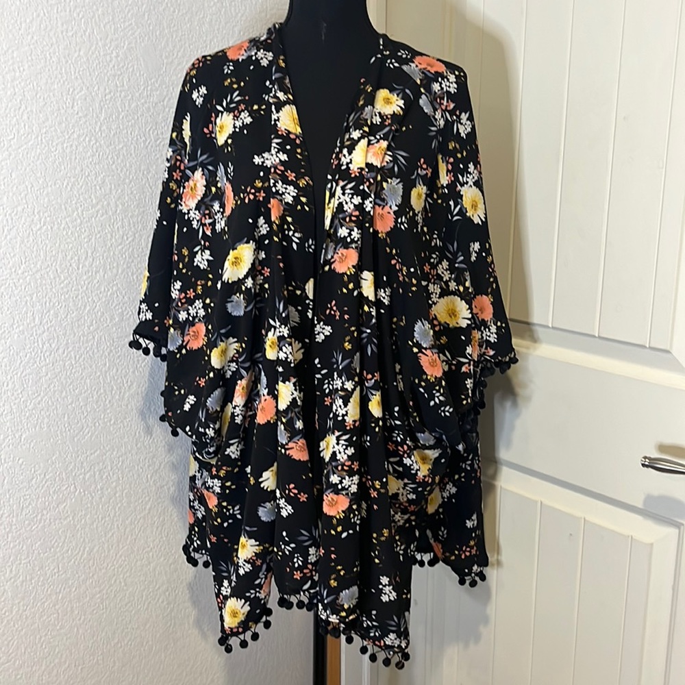 Gorgeous Floral Pom Pom kimono